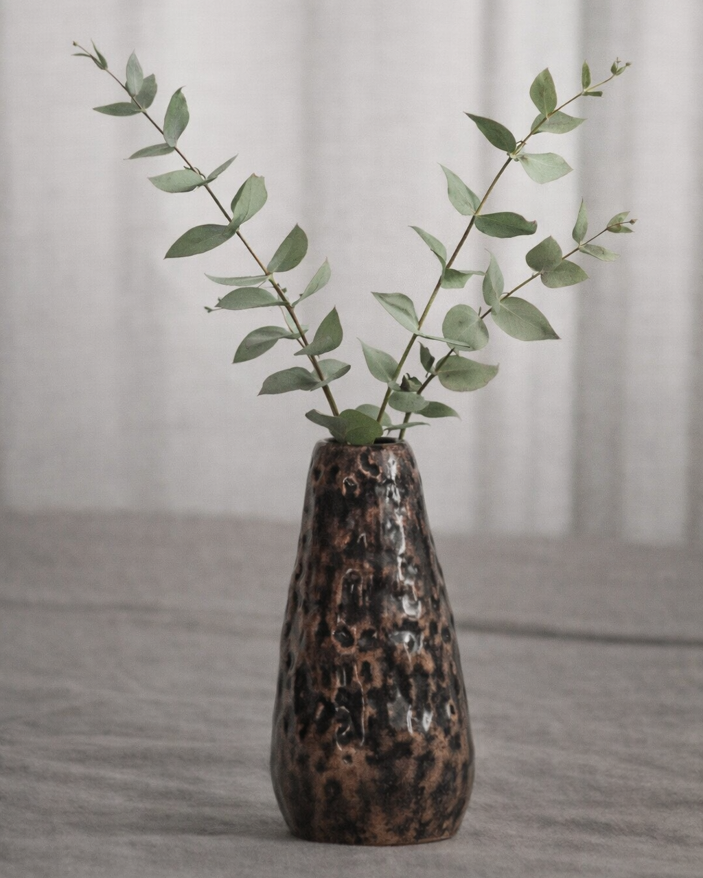 Volcano Vase in Espresso