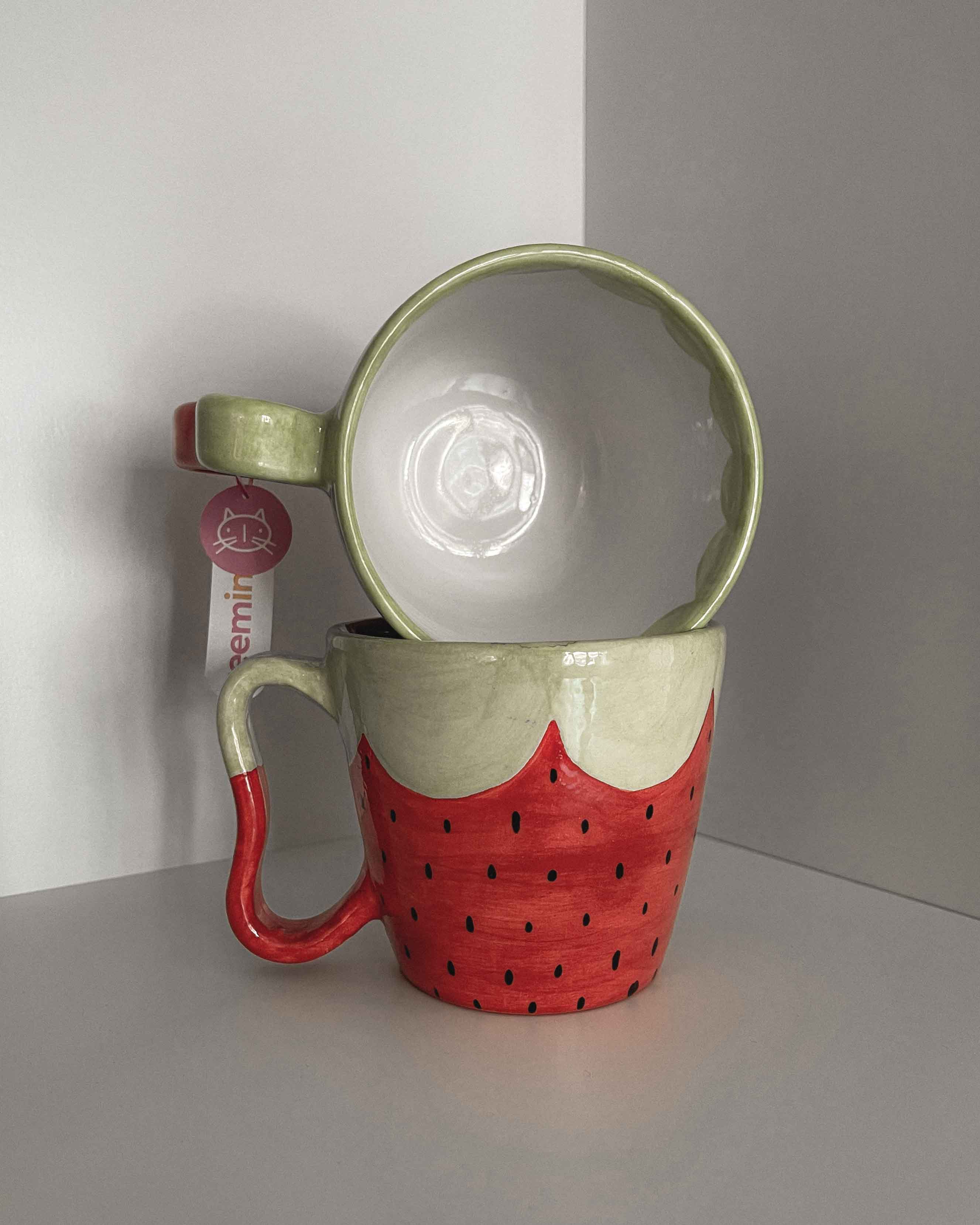 Leaf & Berry Squiggle Mug